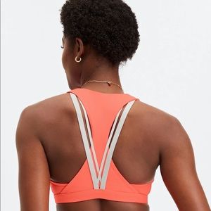 Medium impact strappy sports bra Fabletics